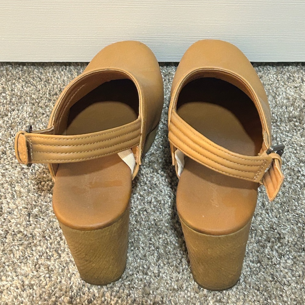 Universal Thread Platform Shoes - Picture 3 of 5